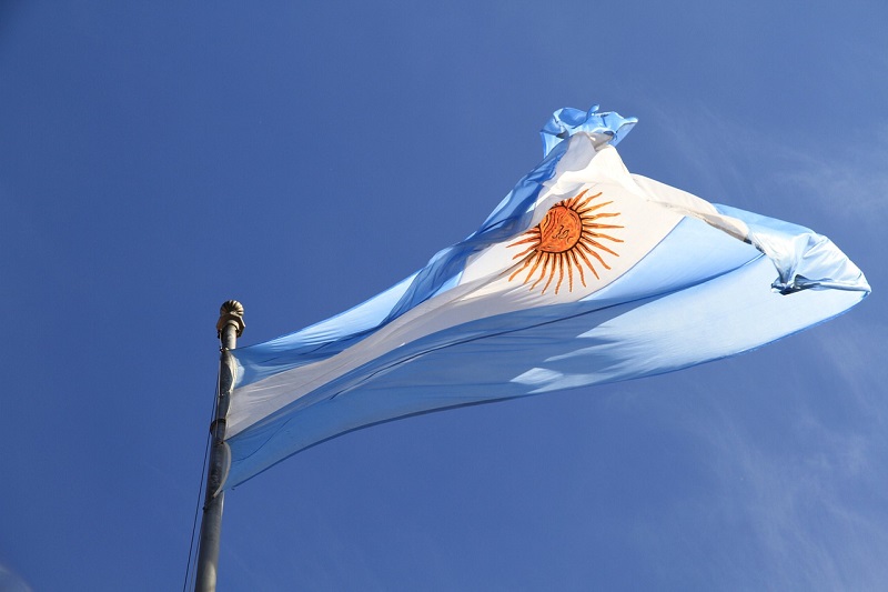 Aurora - Bandera Argentina Opera.