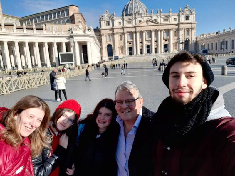 Argentinos - Encuentro Familiar Y Cultural Familia Dios.