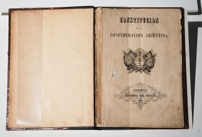 Constitucion - Ejemplar De La Constitucion De 1860