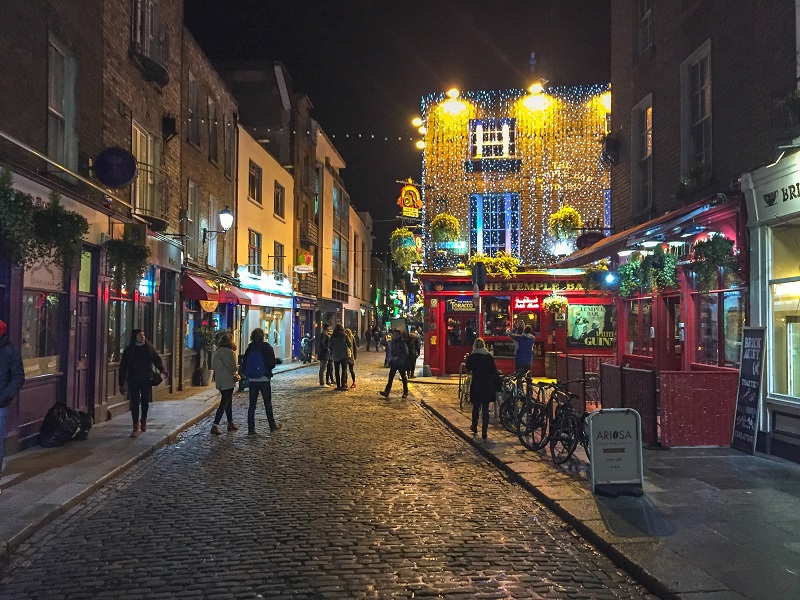 exterior - The Temple Bar