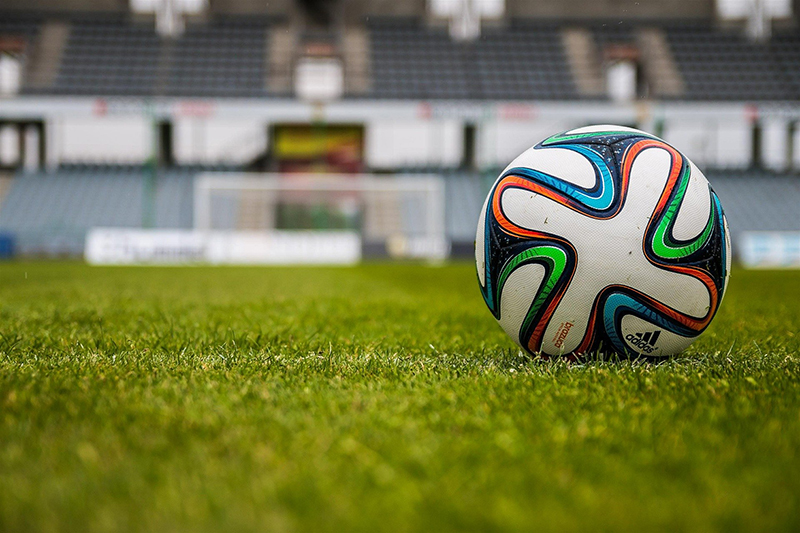 Deportes - Pelota Fútbol Cancha Pasto