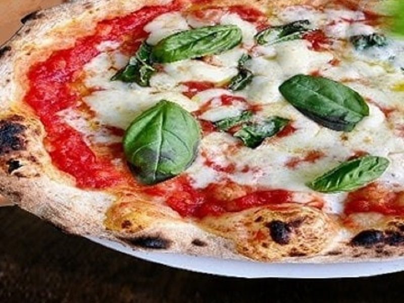 Pizza napolitana - Dicata Margherita