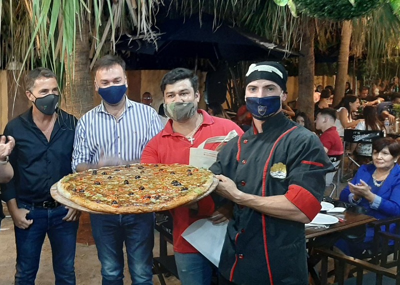 Pizza de Yerba Mate - Autoridades