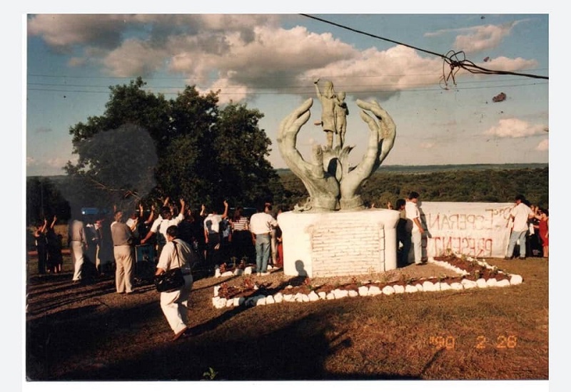 Plantamos Memoria - Monumento