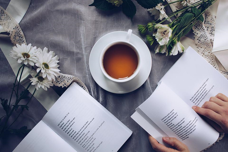 Mes del libro - Libros Y Té