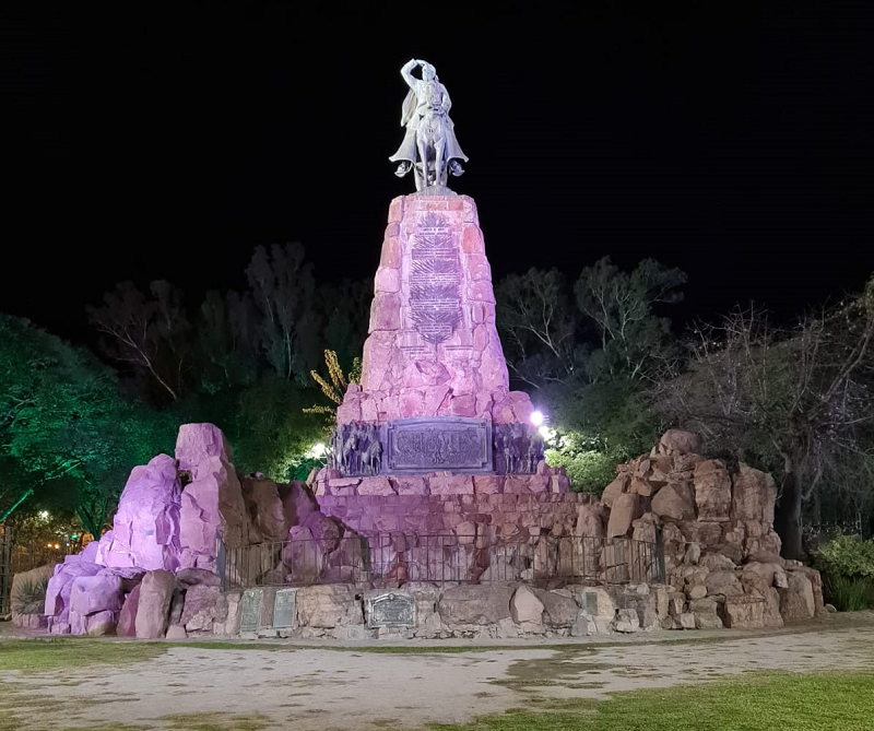 Güemes - Monumento a Güemes en Salta