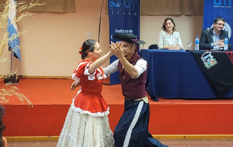 Santero y arte sacro - Representacion Del Chamame