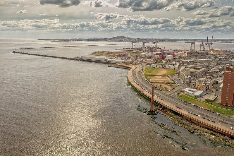 Rambla De Montevideo - Escollera Sarandí