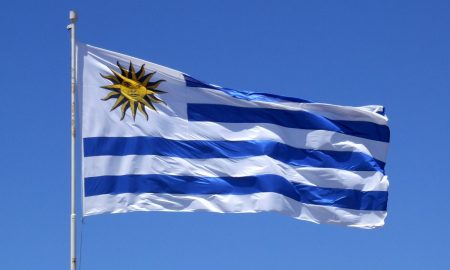 Constitución - Bandera Uruguaya