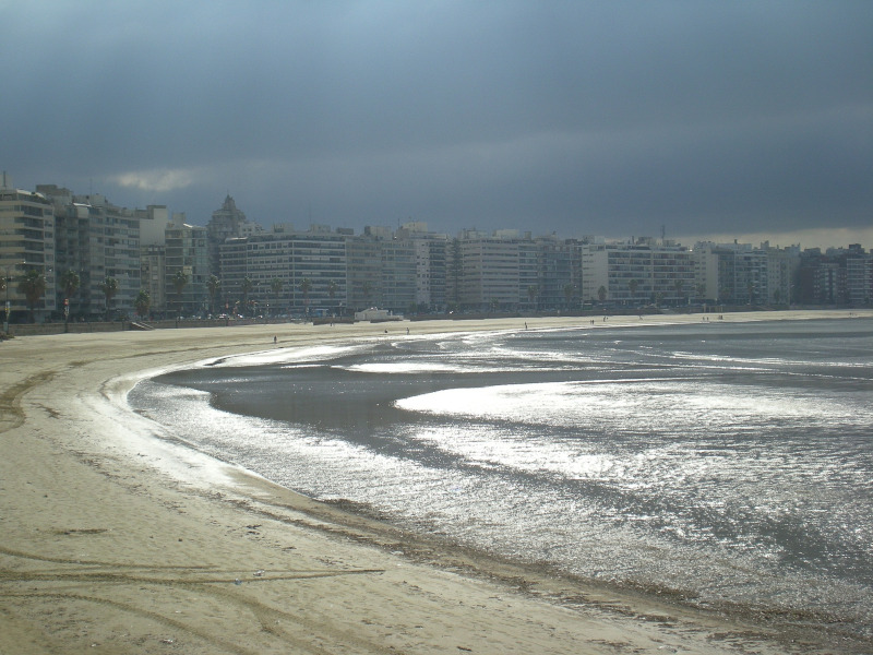Palabras - Rambla De Montevideo