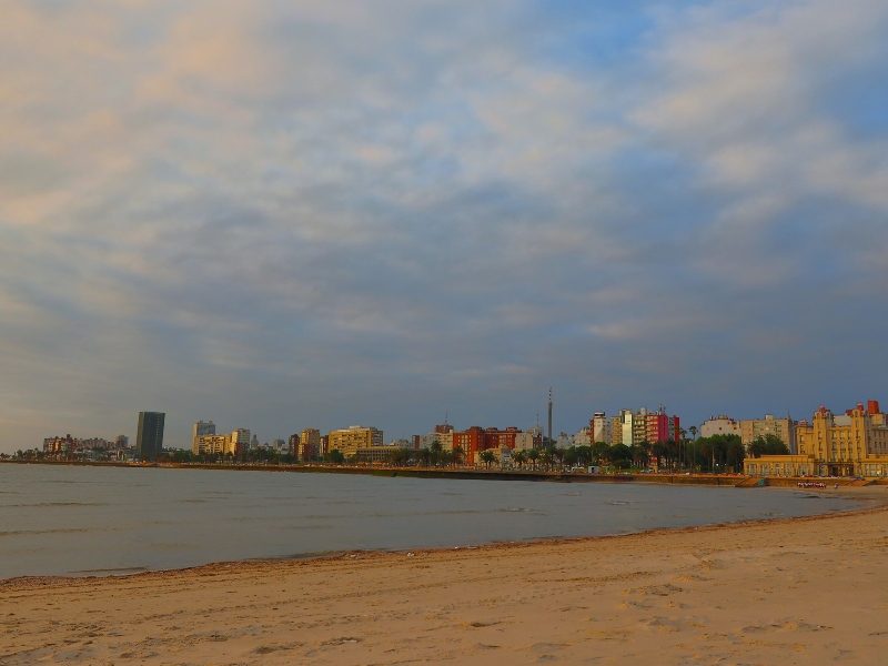 marzo - Bahia De Montevideo