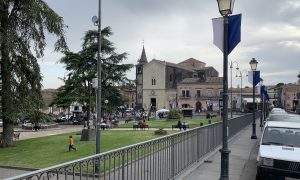 Covid-19 - Piazza Vittorio Emanuele Addobbata A Festa