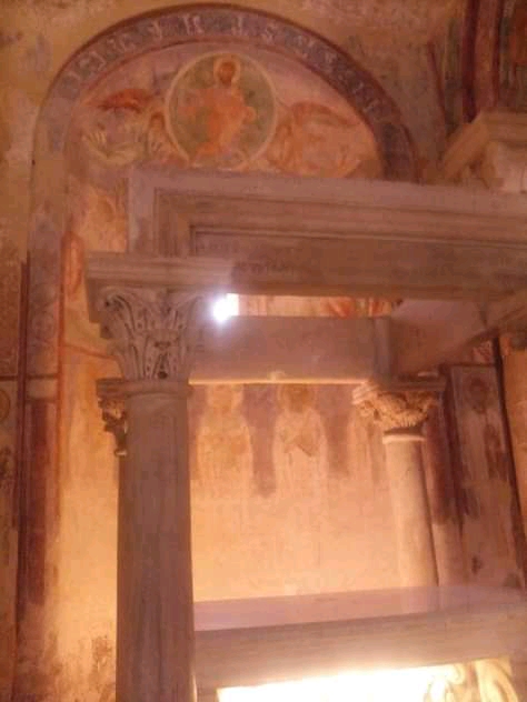 Affreschi interni a Santa Maria di Cerrate