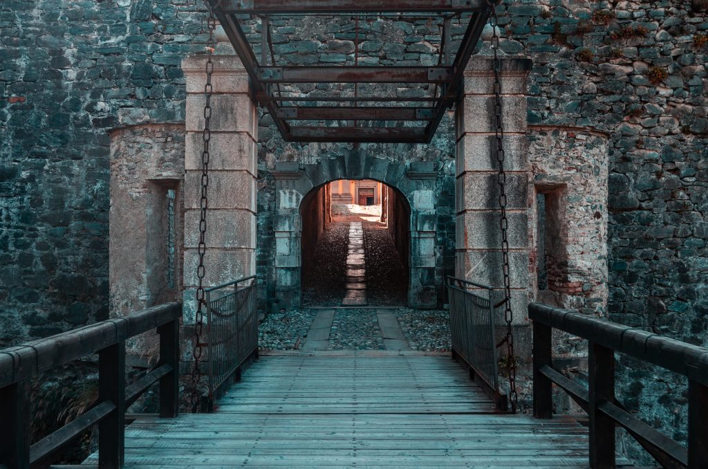 Escudo familiar - Fenestrelle's Fort Entry, Italy