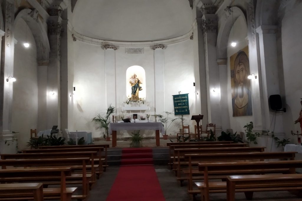 Chiesa Della Misericordia - L'interno e la Navata centrale - Foto: Cavaleri Francesca Agata