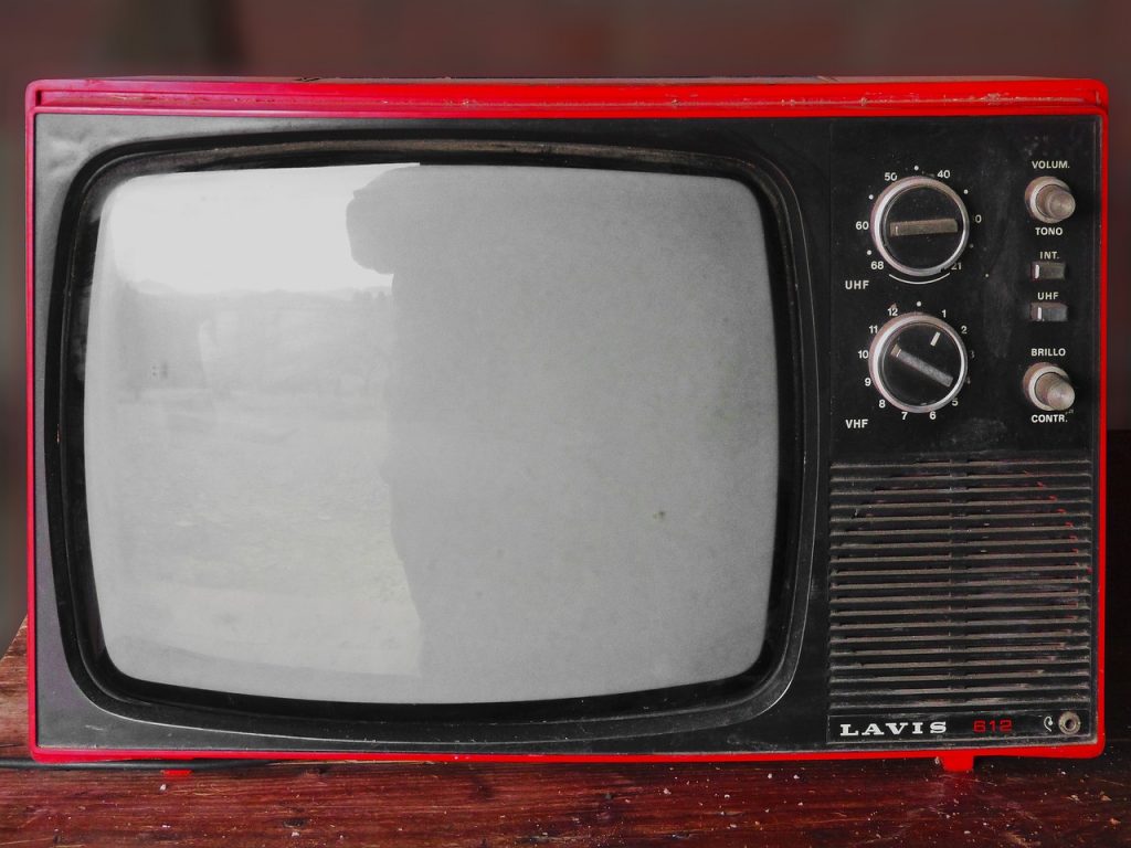 Liberati Dal Peso- Una Vecchia Tv- Foto: Pixabay