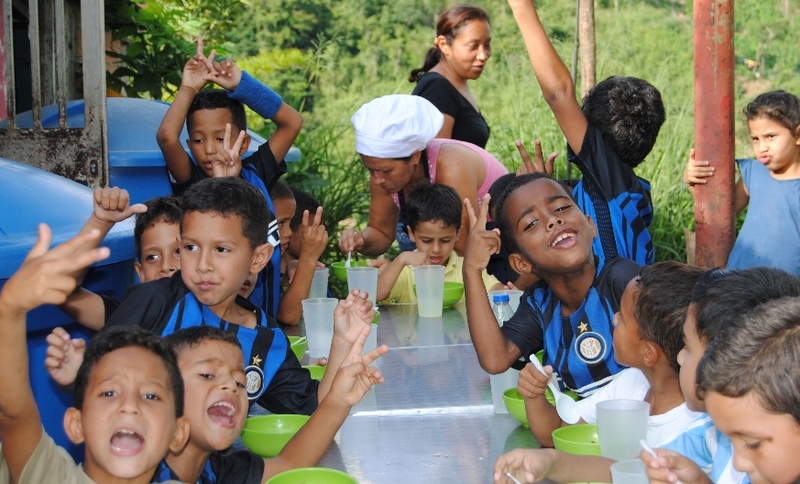 Inter Campus Venezuela - Inter Campus Reparte Alimentos