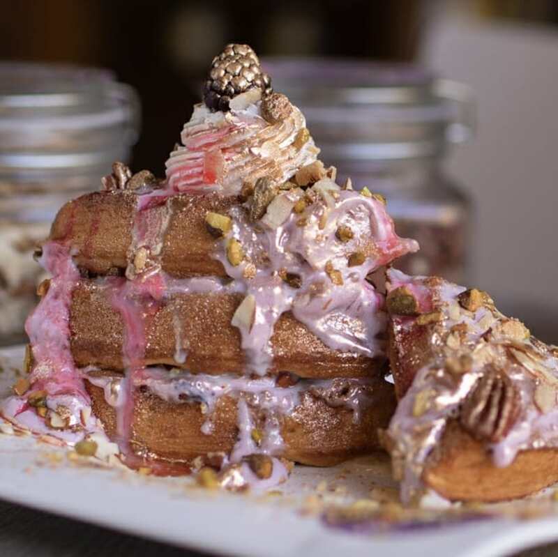 Dolce World - Waffles