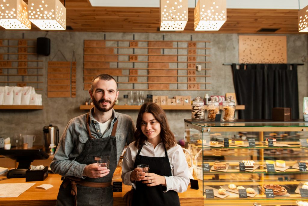 Emprender - Pareja Con Nuevo Negocio
