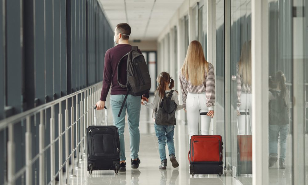 Visa Tipo D - Familia En Aeropuerto