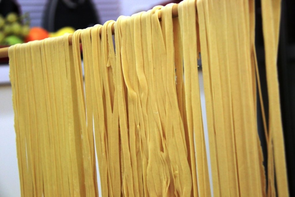 emprendimiento italiano - Secando Pasta