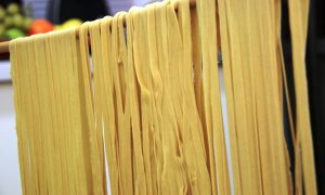 emprendimiento italiano - Secando Pasta